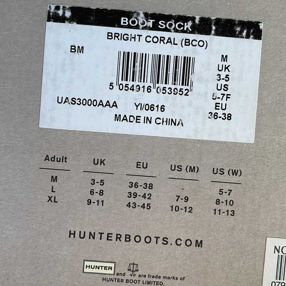 Hunter bright coral tall boot socks Medium NIB - Picture 5 of 5